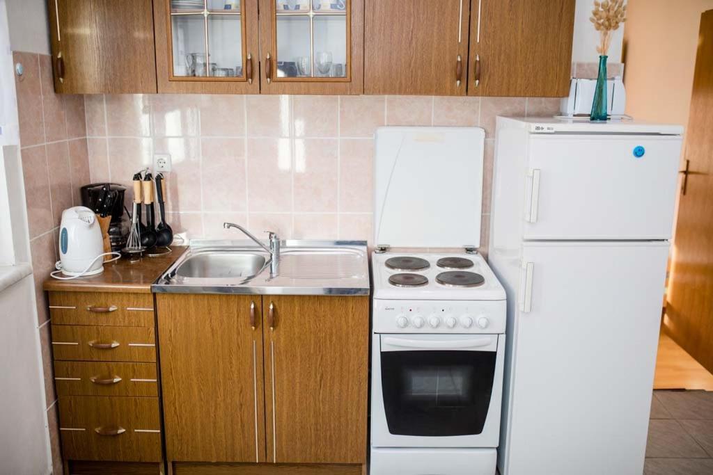Apartmani Luka Banjol Εξωτερικό φωτογραφία