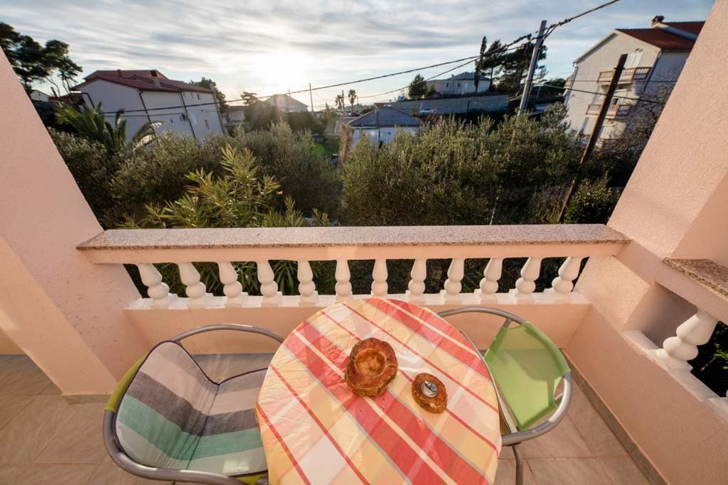 Apartmani Luka Banjol Εξωτερικό φωτογραφία