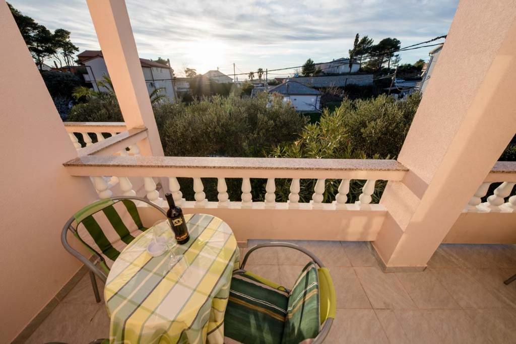 Apartmani Luka Banjol Εξωτερικό φωτογραφία