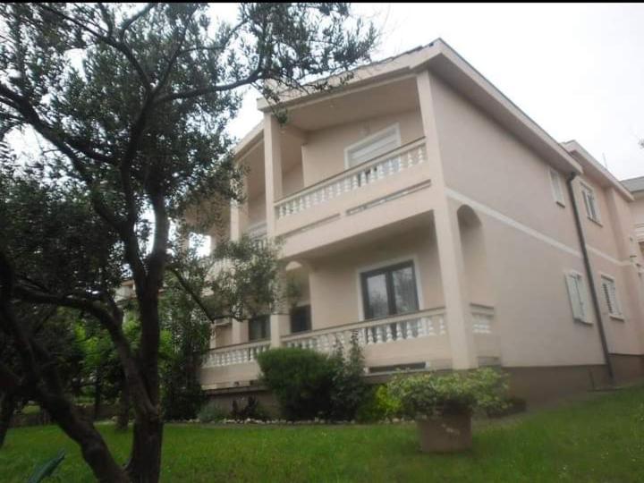 Apartmani Luka Banjol Εξωτερικό φωτογραφία